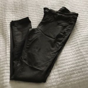 Skinny stretchy pants